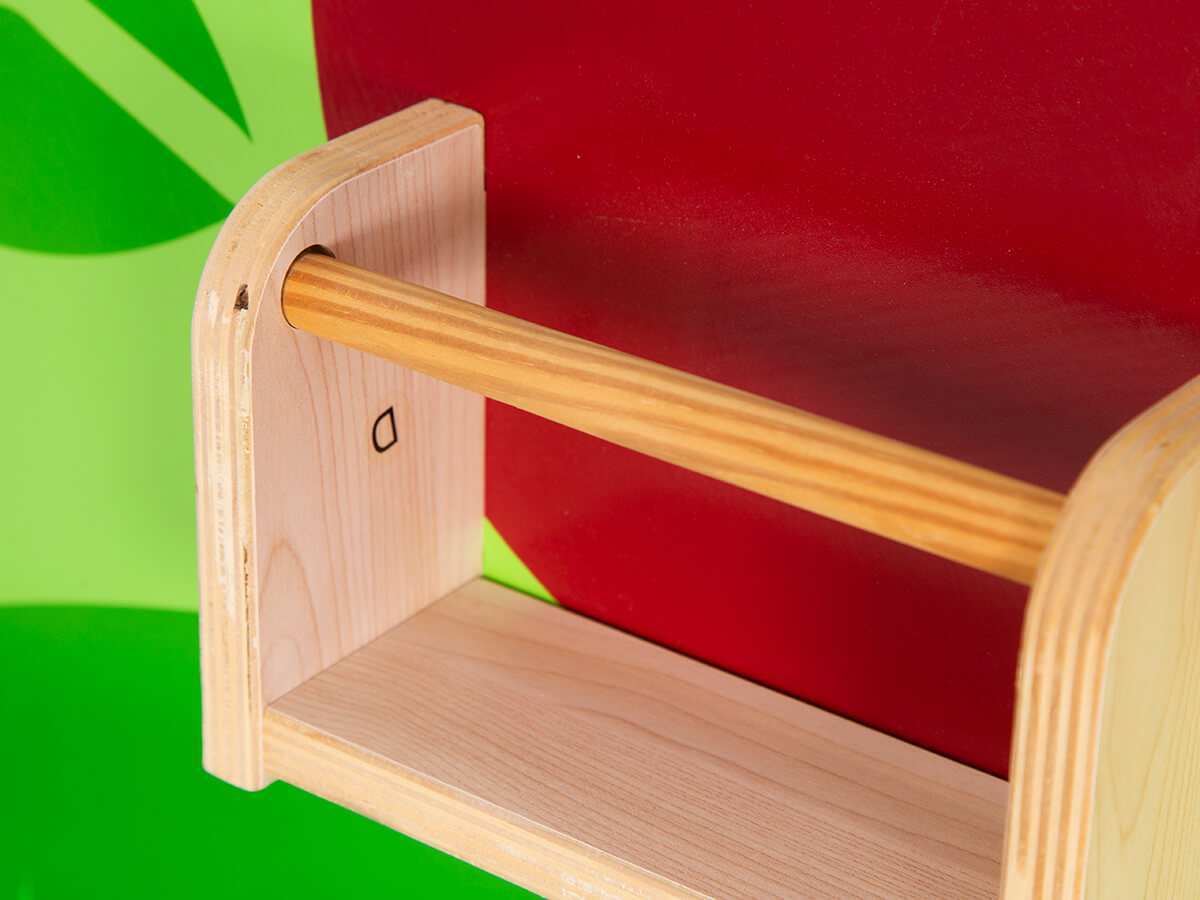 kita-moebel-baum-regal-fuer-buecher