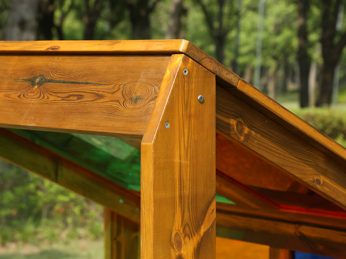 spielhaus-regenbogen-glashaus