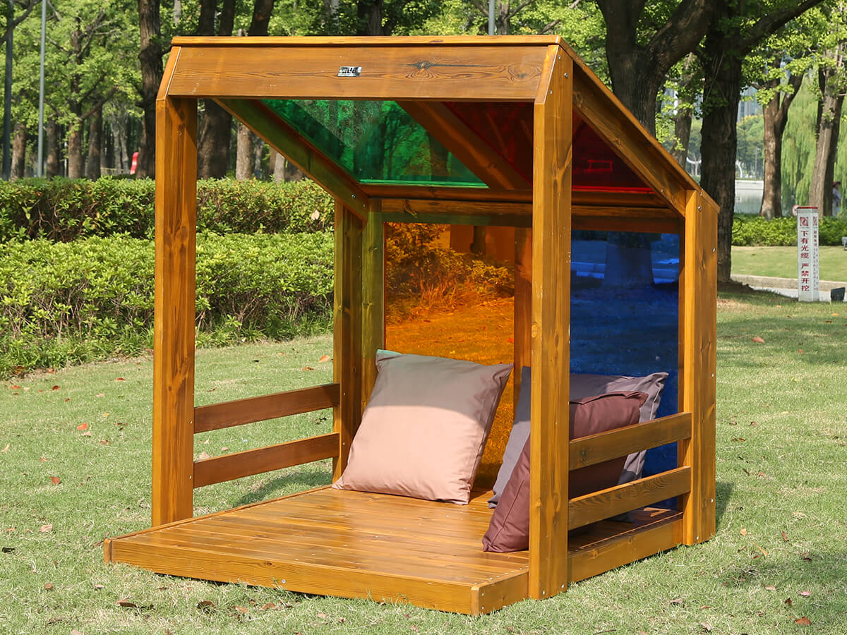 spielhaus-wisdom-haidig-glashaus