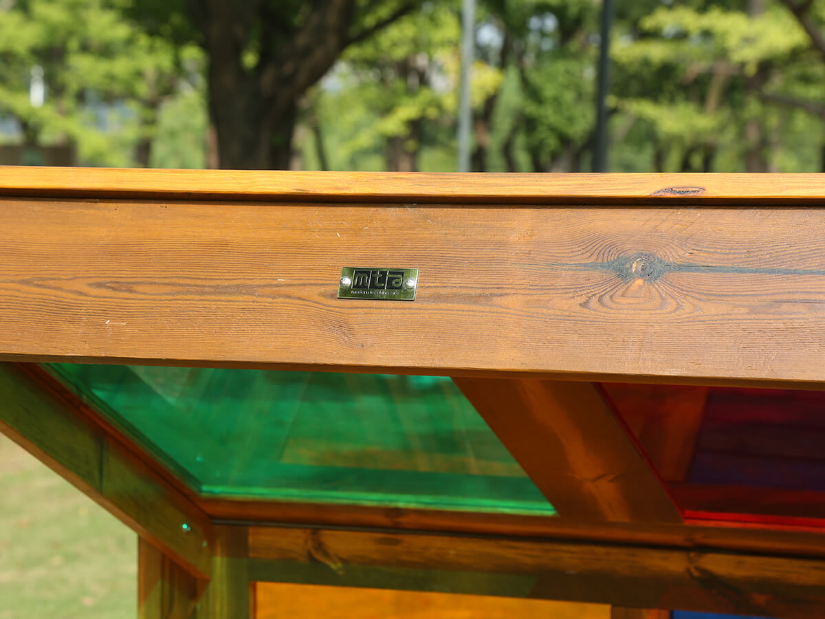 kita-buntes-glass-spielhaus