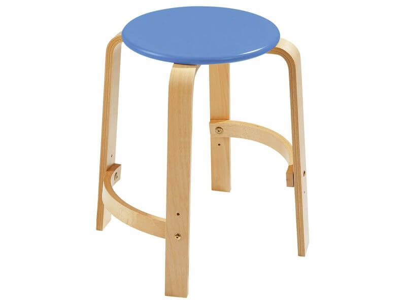 hocker-mit-fussstuetze-kita-moebel