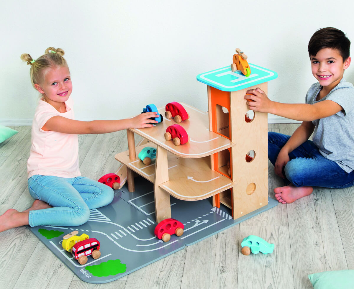 Parkhaus-für-Spielzeugautos