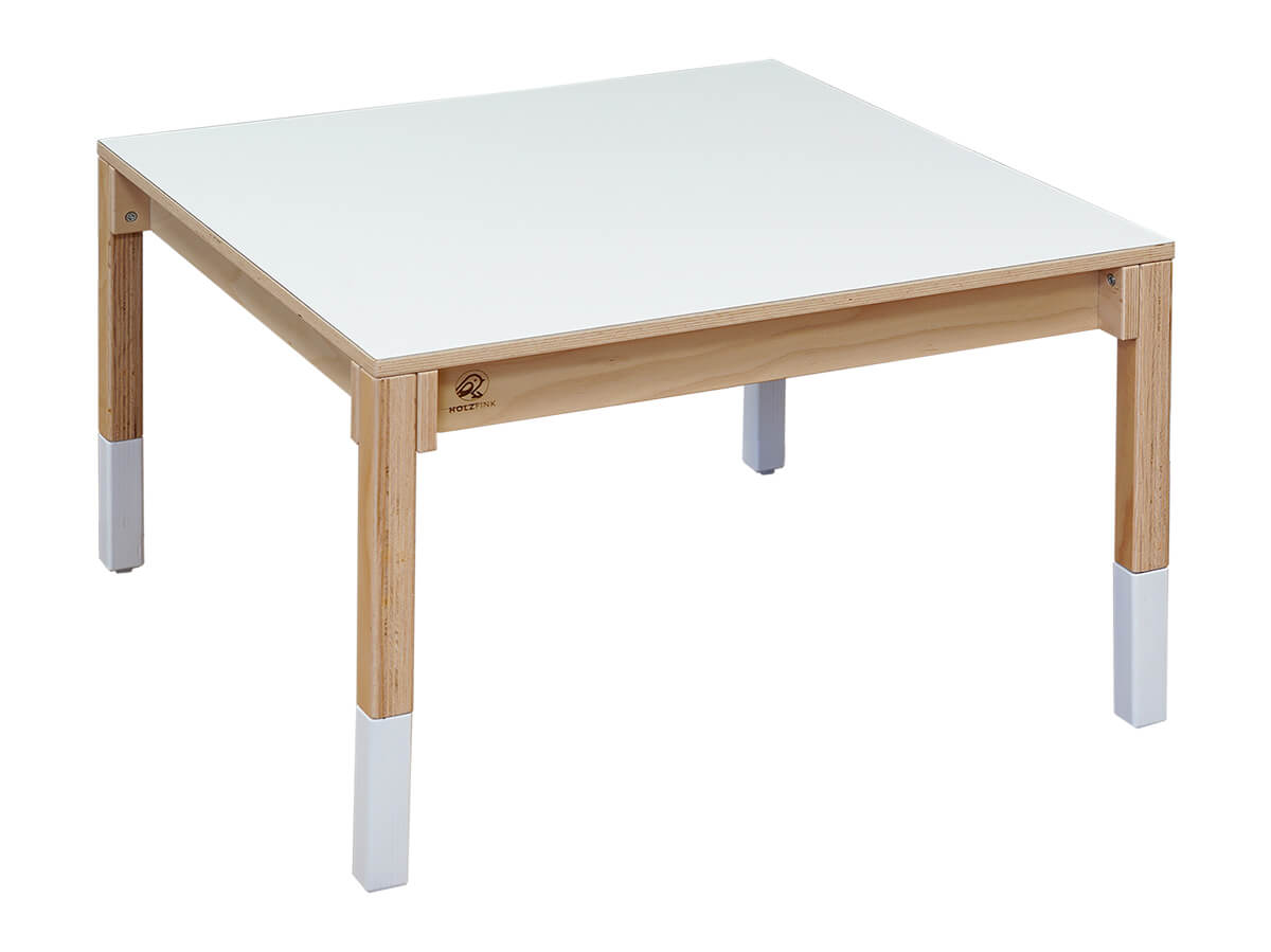 quadrat-tisch-krippenmoebel