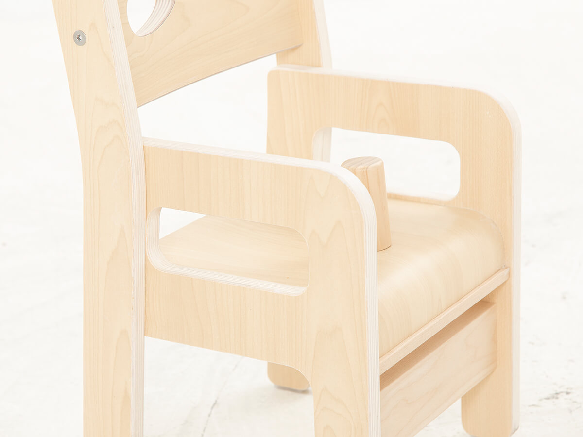 Armlehnenstuhl-kinderkrippe