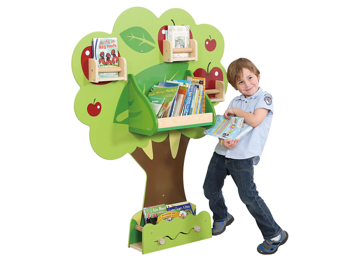 Wandregal-Apfelbaum-moebel-kindergarten