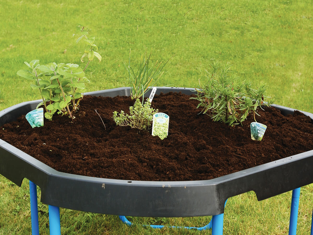 Kunststoff-Wanne-sand-erde-Wasser