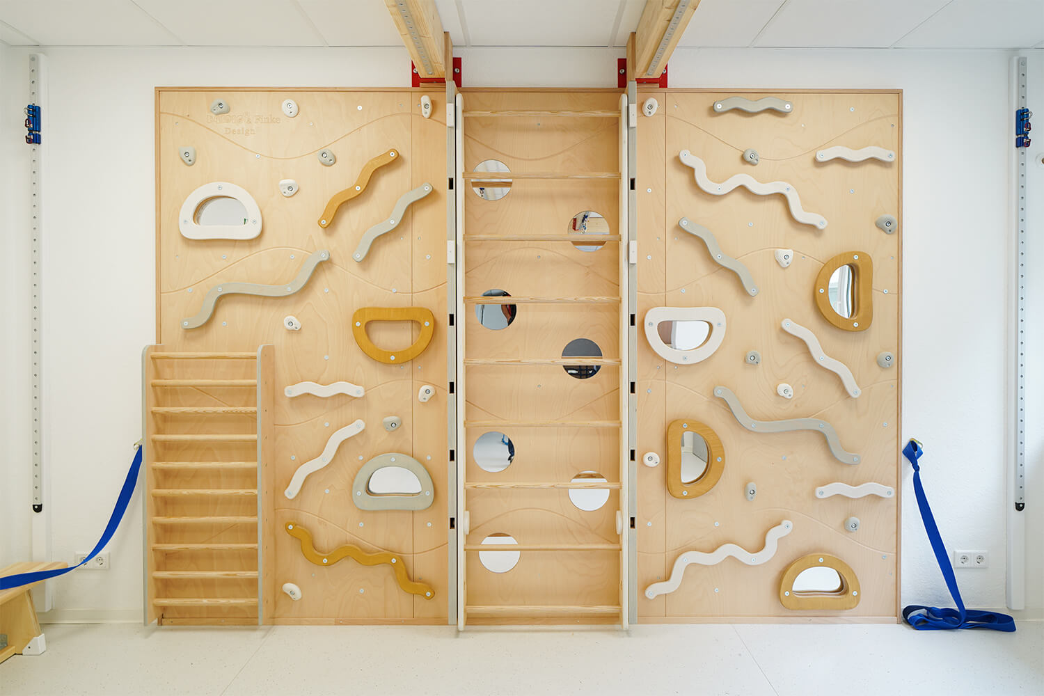 Mini-Kletterwand-fuer-kleine-raeume