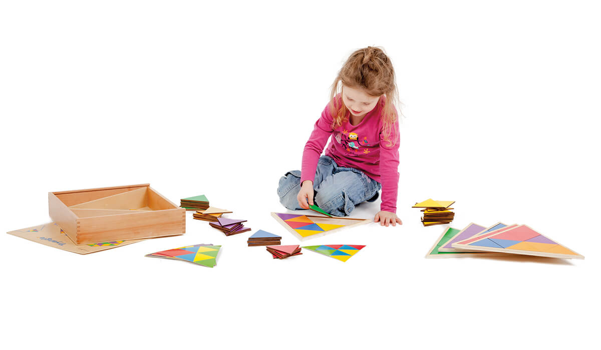Legespiel für Kinder und Senioren "Dreiecke"