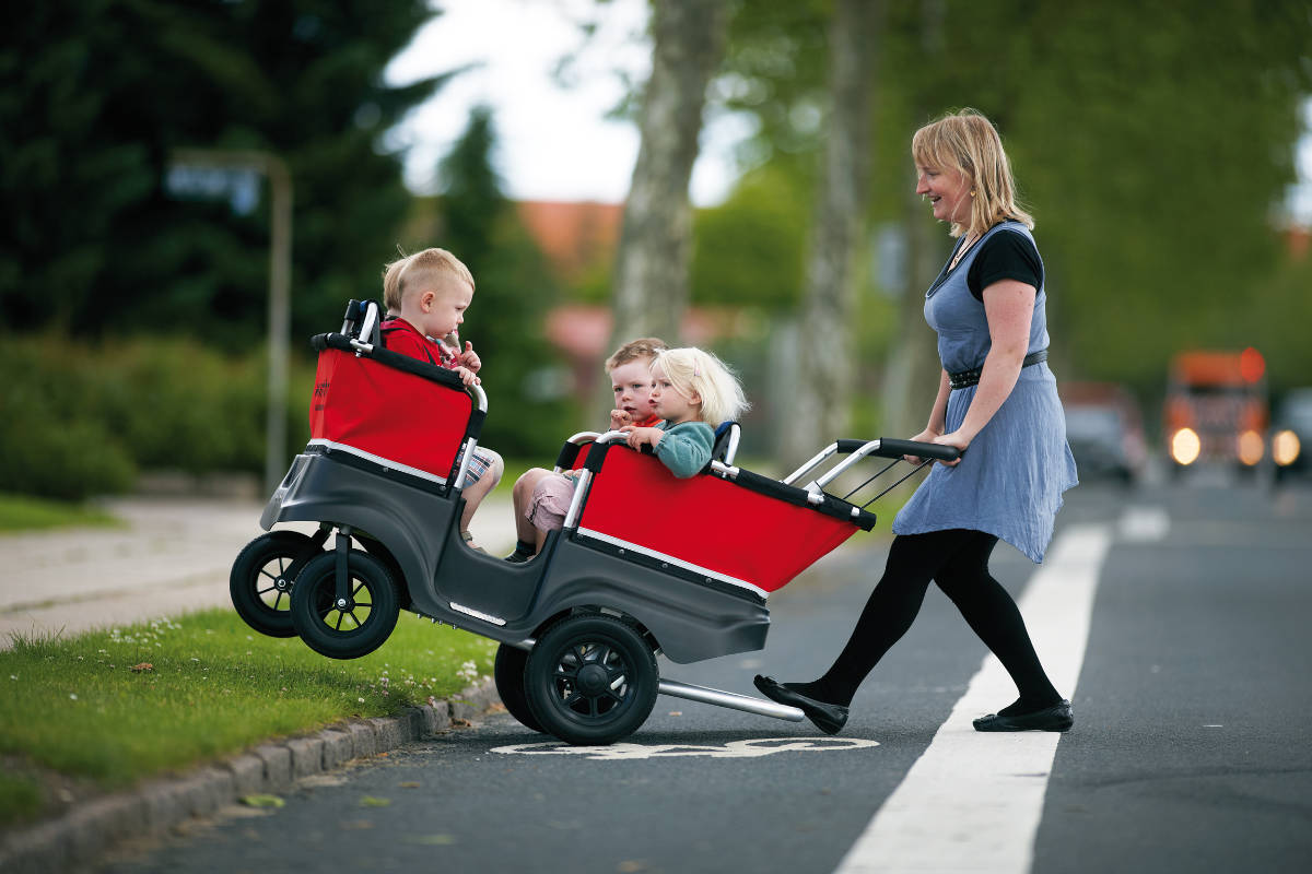WINTHER Turtle Basic Kinderbus für 4 Kinder