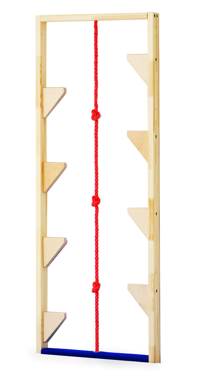 Stelzenwand-mit-Klettertau