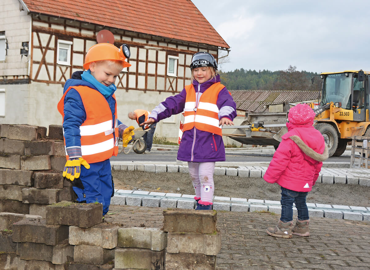 Kinder Bauhelm mit LED-Lampe