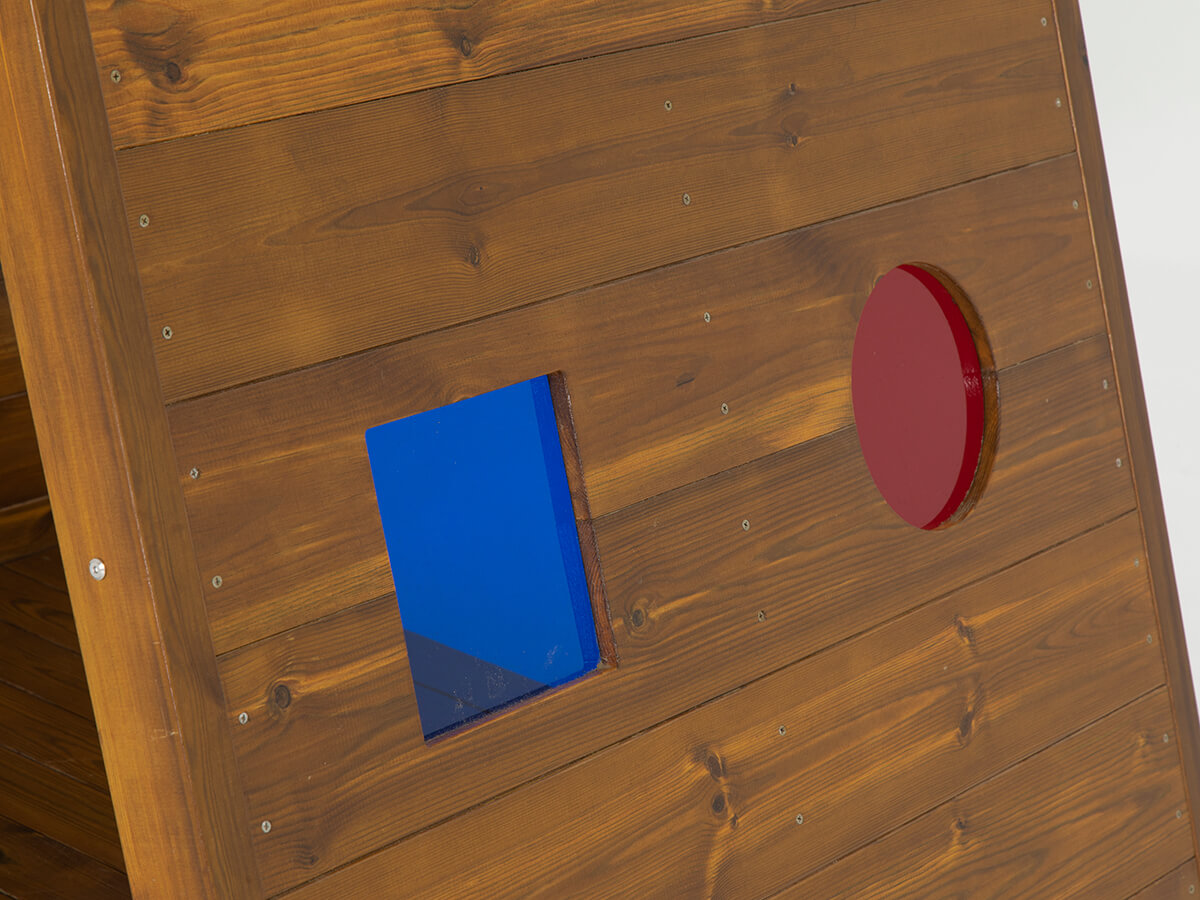 regenbogen-spielhaus-holz