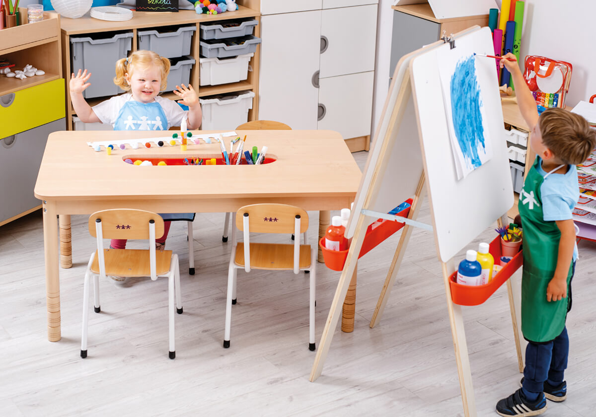 Kindergarten Maltisch höhenverstellbar 