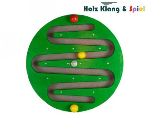  Wandspiel-mit-integrierten-Holzkugeln 