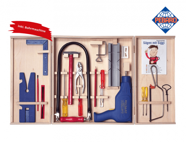 Laubsägeschrank mit Stahlwerkzeugen und Bohrmaschine