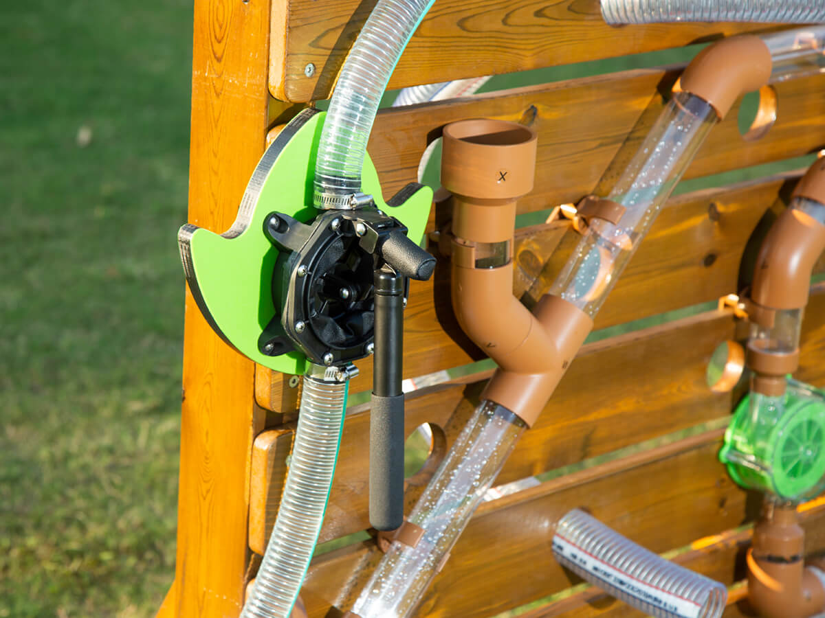 Outdoor-Wasserwand für Kita